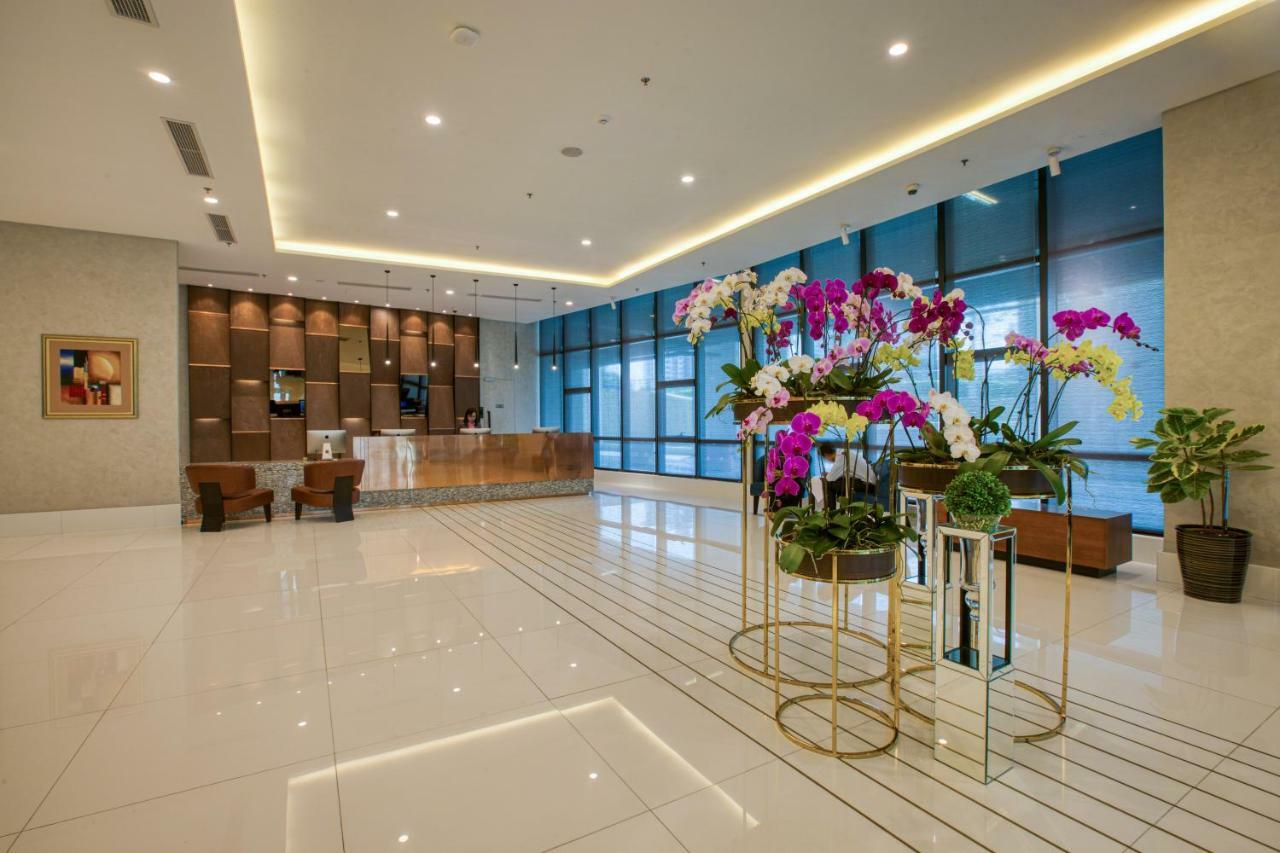 Mercure Living Putrajaya Dış mekan fotoğraf Lobby